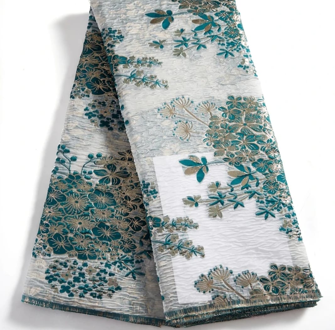 Beautiful Damask fabric (5 yards)